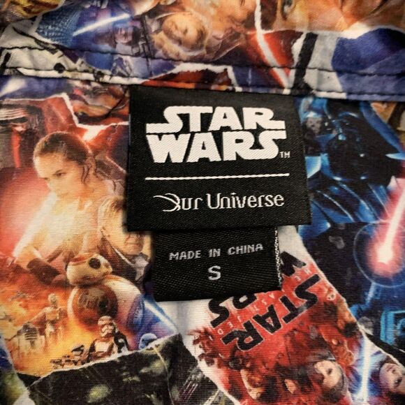 Star Wars Our Universe Shirt Mens Small Multicolor Short Sleeve Button Front - Picture 2 of 7